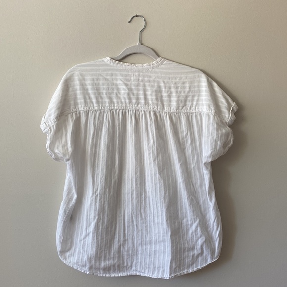 GAP White Blouse - Size: M, slightly oversized fit - Picture 3 of 3